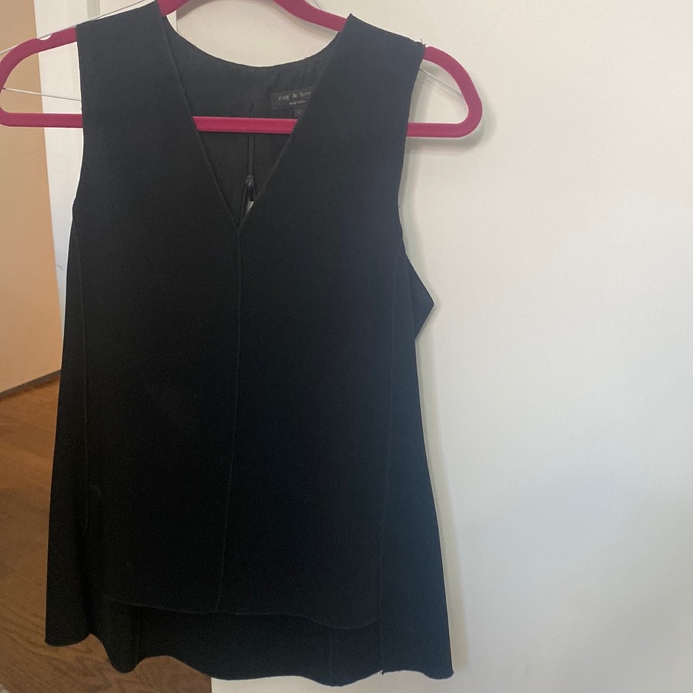 Rag and bone black polyester and silk top with cut out in back!